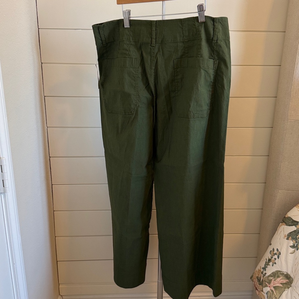 Maeve Olive Green Wide Leg Crop Pants - Picture 4 of 5